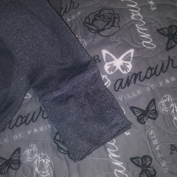 🎊🎉V.S. PINK PULLOVER🎉🎊 - Picture 3 of 5